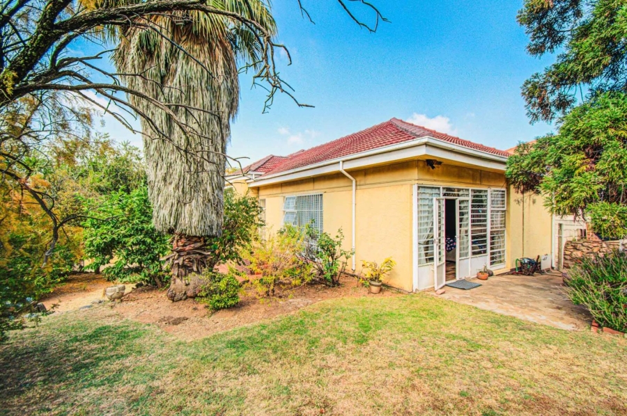 4 Bedroom Property for Sale in South Crest Gauteng