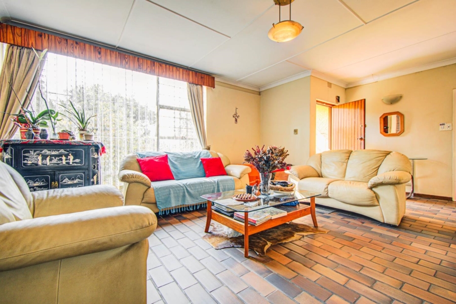 4 Bedroom Property for Sale in South Crest Gauteng