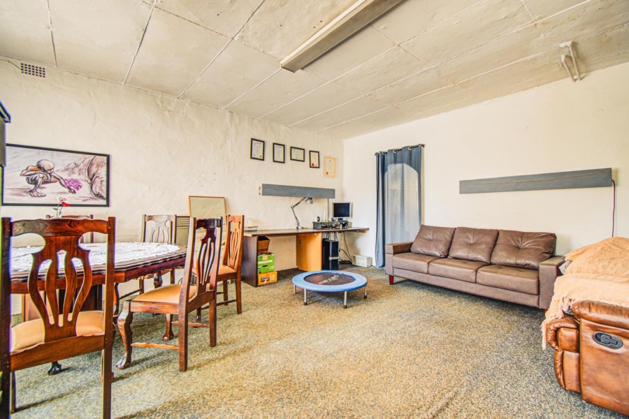 4 Bedroom Property for Sale in South Crest Gauteng