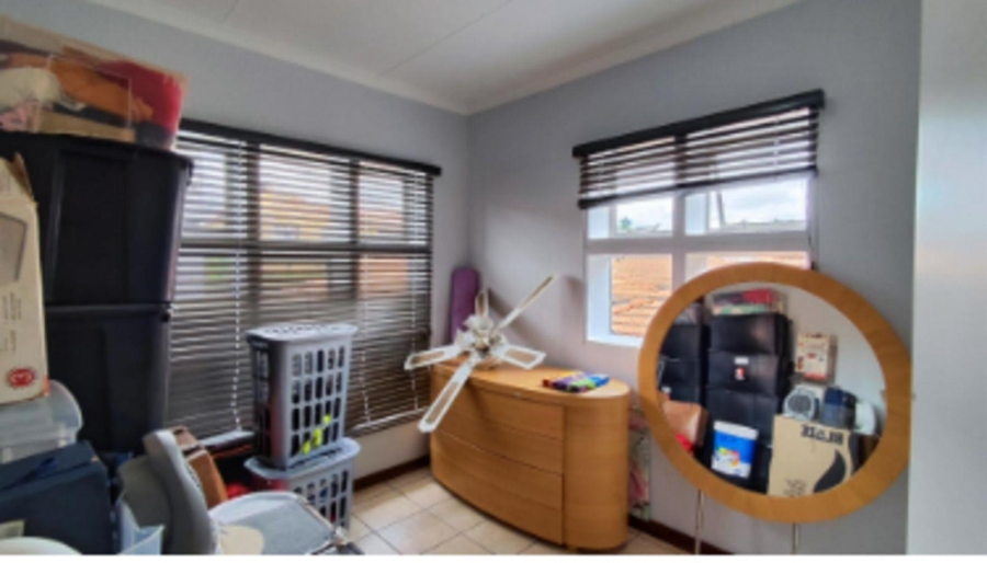 2 Bedroom Property for Sale in New Redruth Gauteng