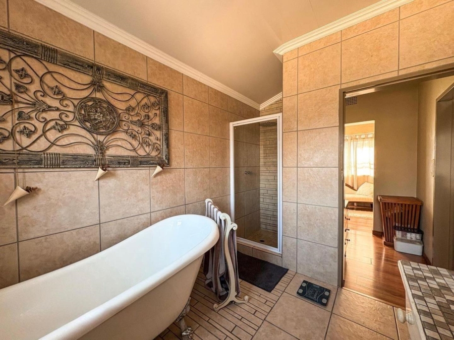 7 Bedroom Property for Sale in Libradene Gauteng
