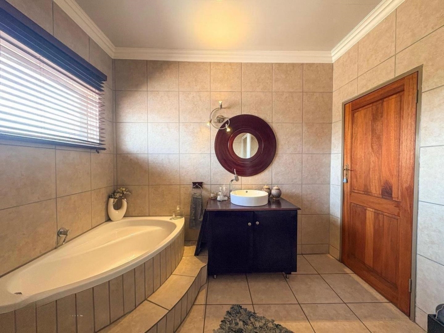 7 Bedroom Property for Sale in Libradene Gauteng