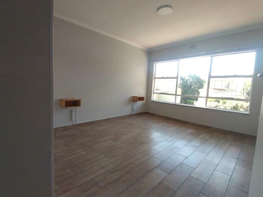 3 Bedroom Property for Sale in Farrarmere Gauteng