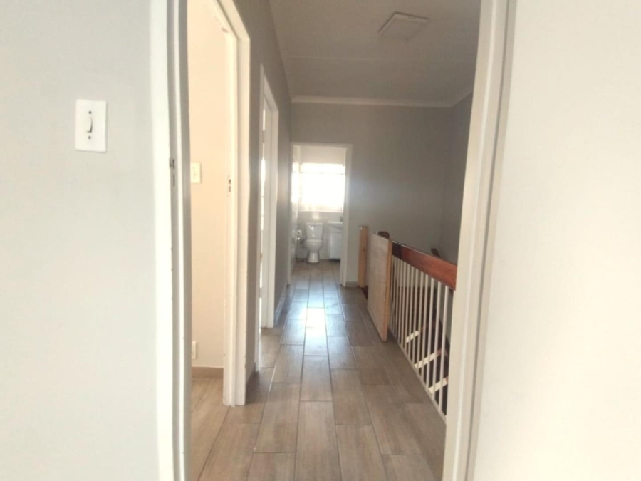 3 Bedroom Property for Sale in Farrarmere Gauteng