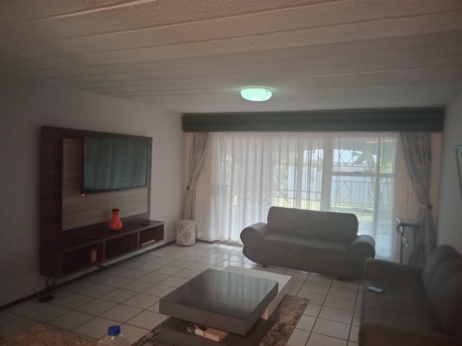 2 Bedroom Property for Sale in Florida Gauteng