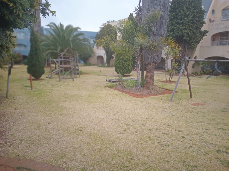 2 Bedroom Property for Sale in Florida Gauteng