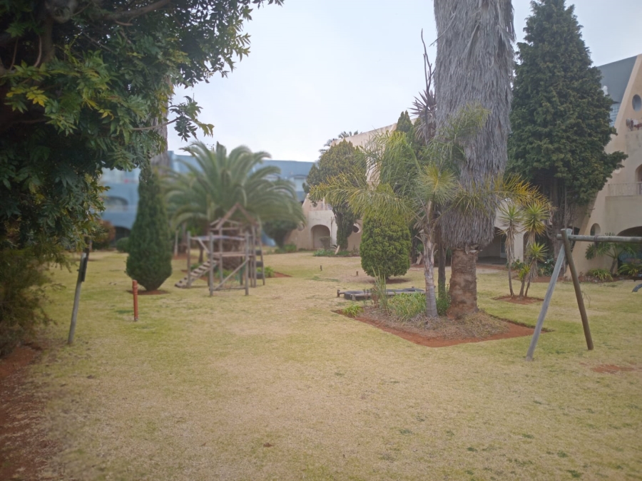 2 Bedroom Property for Sale in Florida Gauteng