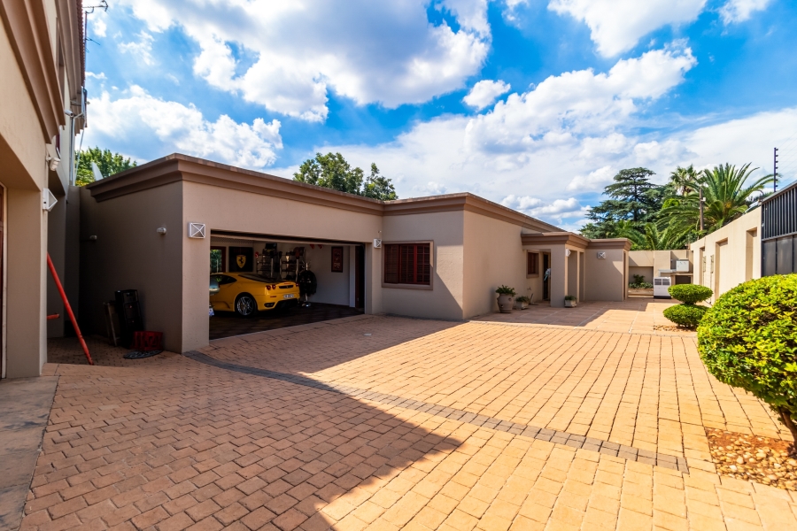 4 Bedroom Property for Sale in Bedfordview Gauteng