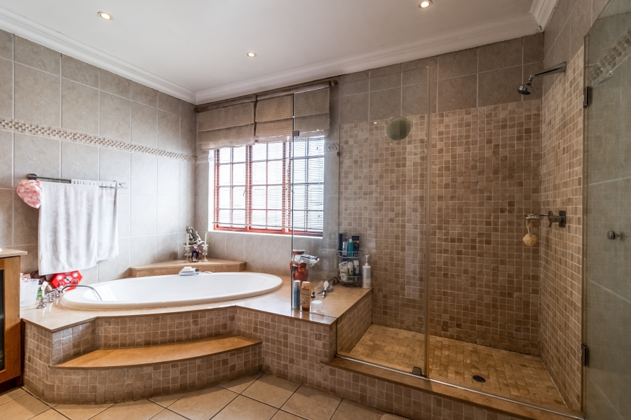 4 Bedroom Property for Sale in Bedfordview Gauteng