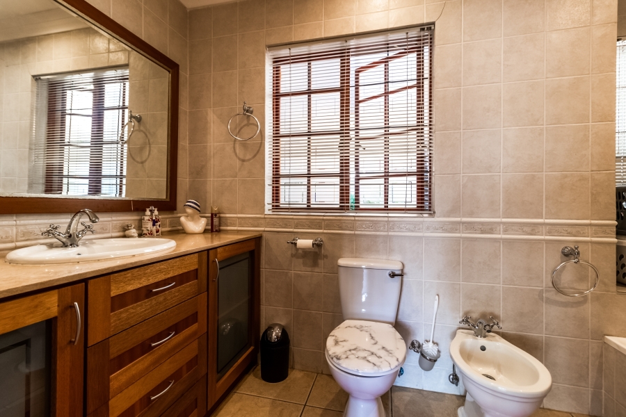 4 Bedroom Property for Sale in Bedfordview Gauteng
