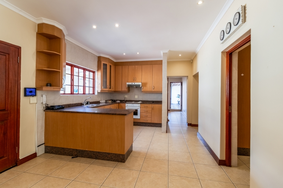 4 Bedroom Property for Sale in Bedfordview Gauteng