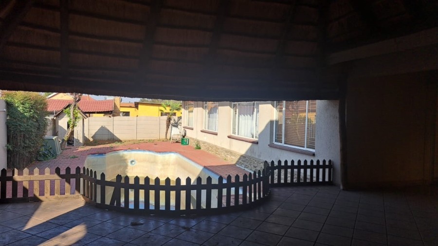 5 Bedroom Property for Sale in Vanderbijlpark SE 7 Gauteng