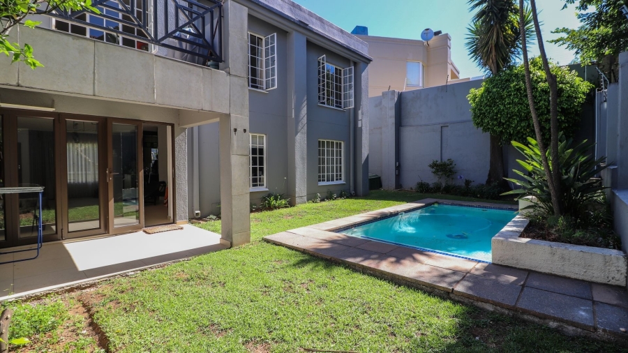 2 Bedroom Property for Sale in Melrose North Gauteng