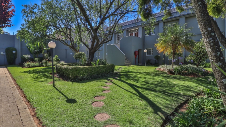 2 Bedroom Property for Sale in Melrose North Gauteng