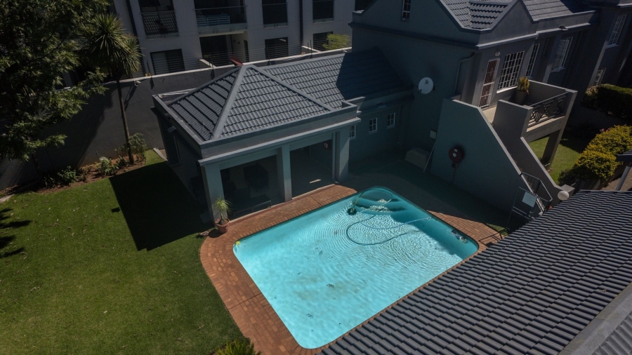 2 Bedroom Property for Sale in Melrose North Gauteng