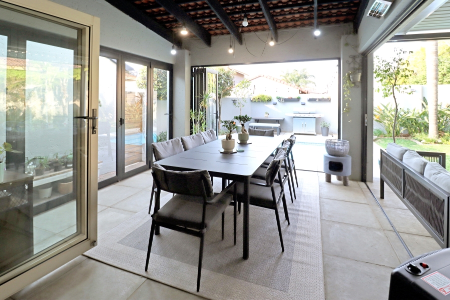 4 Bedroom Property for Sale in North Riding Gauteng