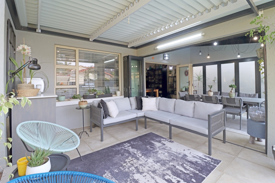 4 Bedroom Property for Sale in North Riding Gauteng