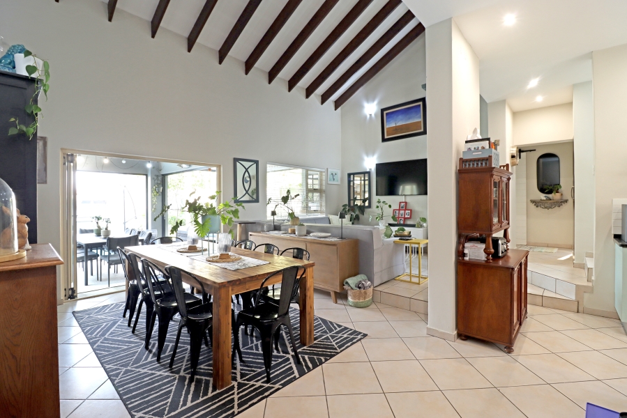 4 Bedroom Property for Sale in North Riding Gauteng