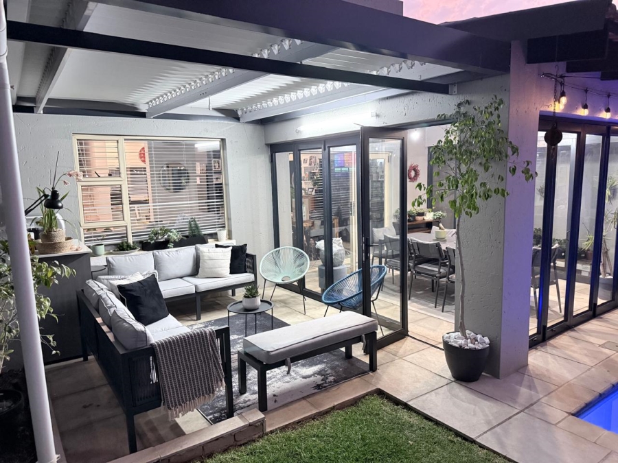 4 Bedroom Property for Sale in North Riding Gauteng