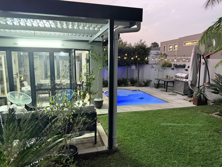 4 Bedroom Property for Sale in North Riding Gauteng