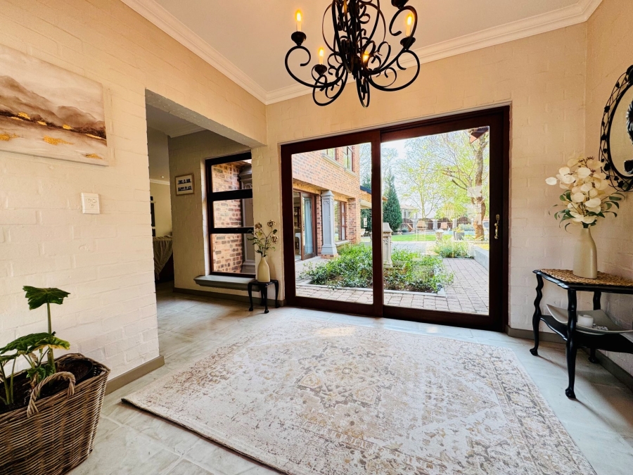 5 Bedroom Property for Sale in Zambezi Country Estate Gauteng