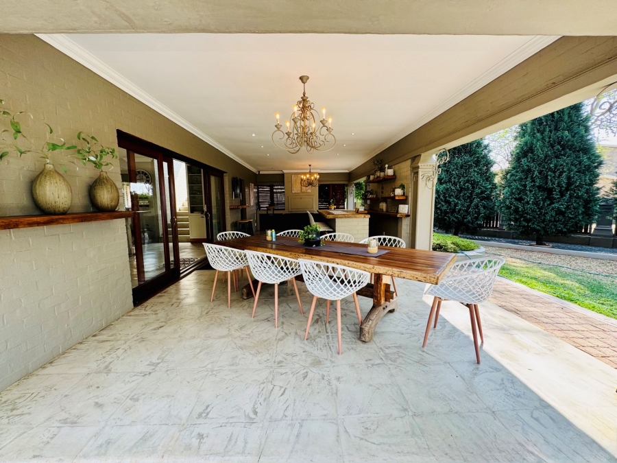 5 Bedroom Property for Sale in Zambezi Country Estate Gauteng