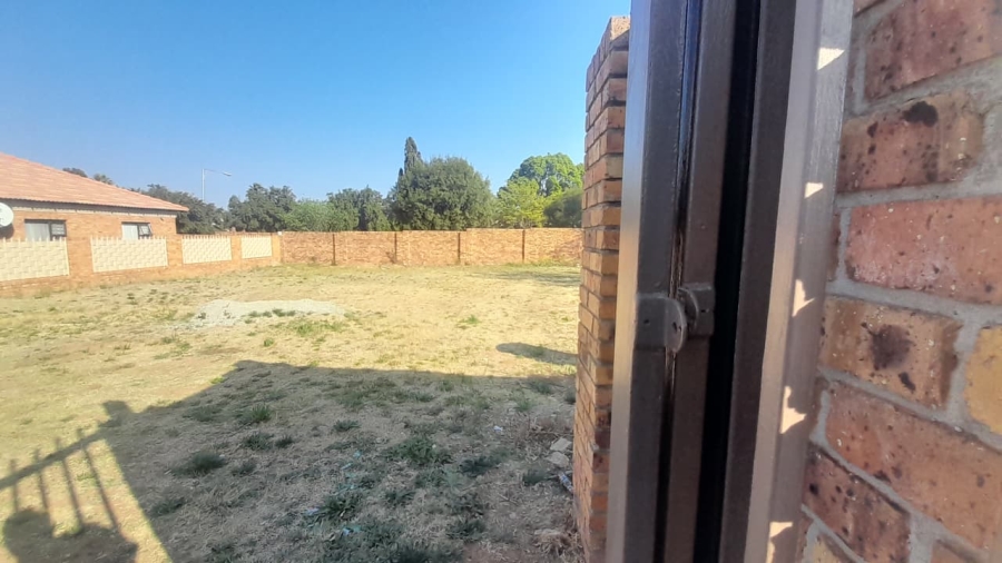 0 Bedroom Property for Sale in Ferryvale Gauteng