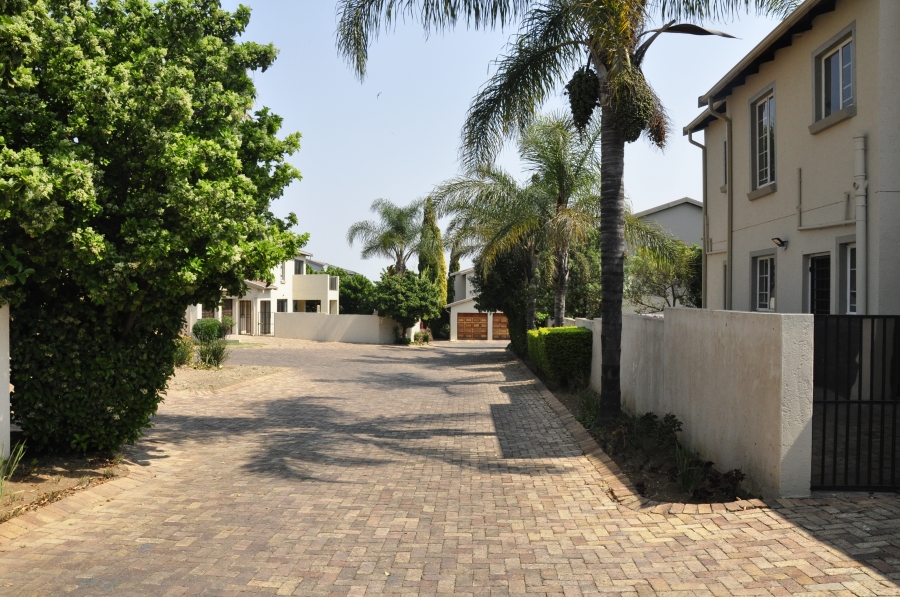 To Let 3 Bedroom Property for Rent in Kyalami Hills Gauteng