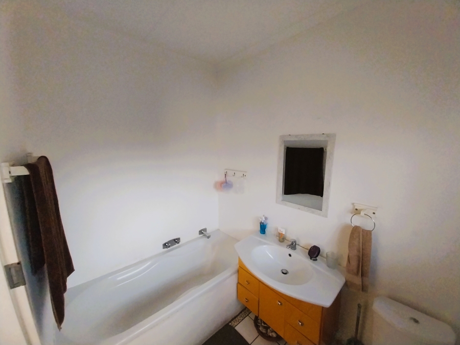 3 Bedroom Property for Sale in Brackendowns Gauteng