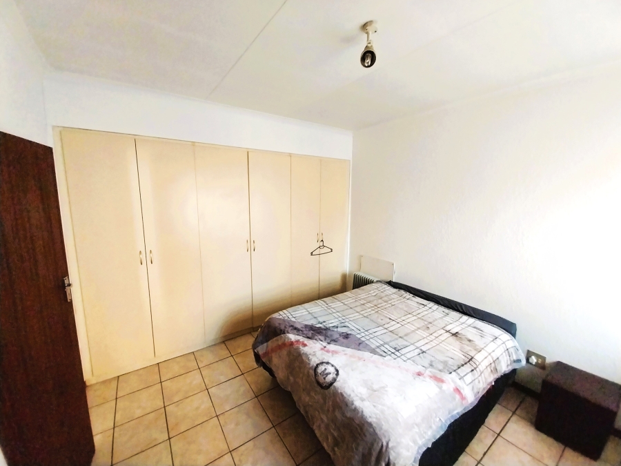 3 Bedroom Property for Sale in Brackendowns Gauteng