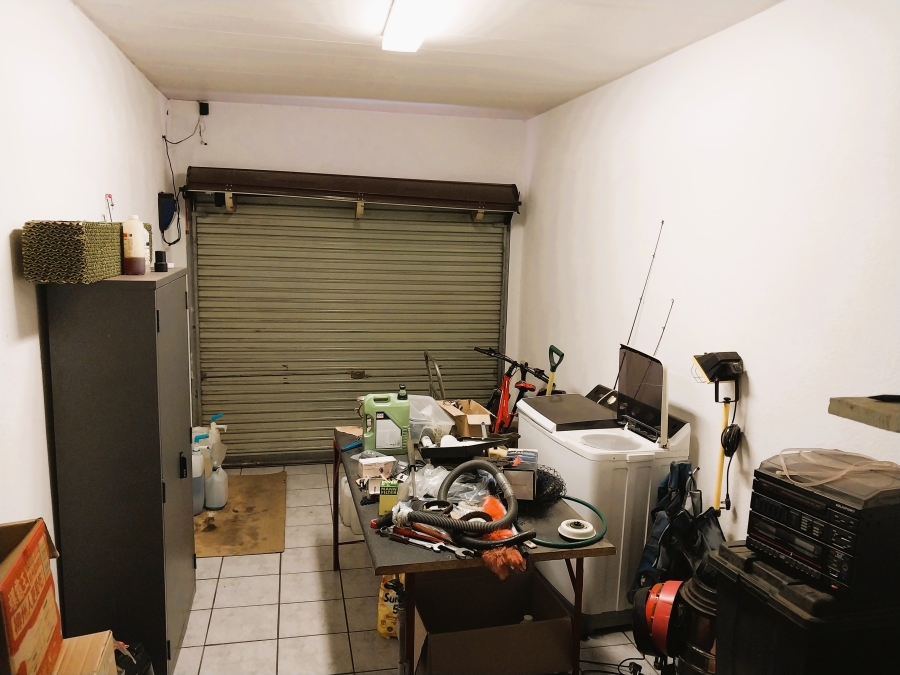 3 Bedroom Property for Sale in Brackendowns Gauteng