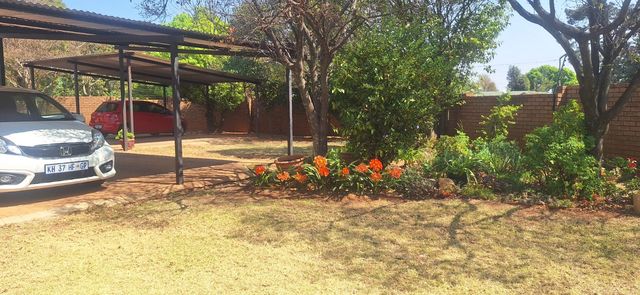 To Let 1 Bedroom Property for Rent in Noordheuwel Gauteng