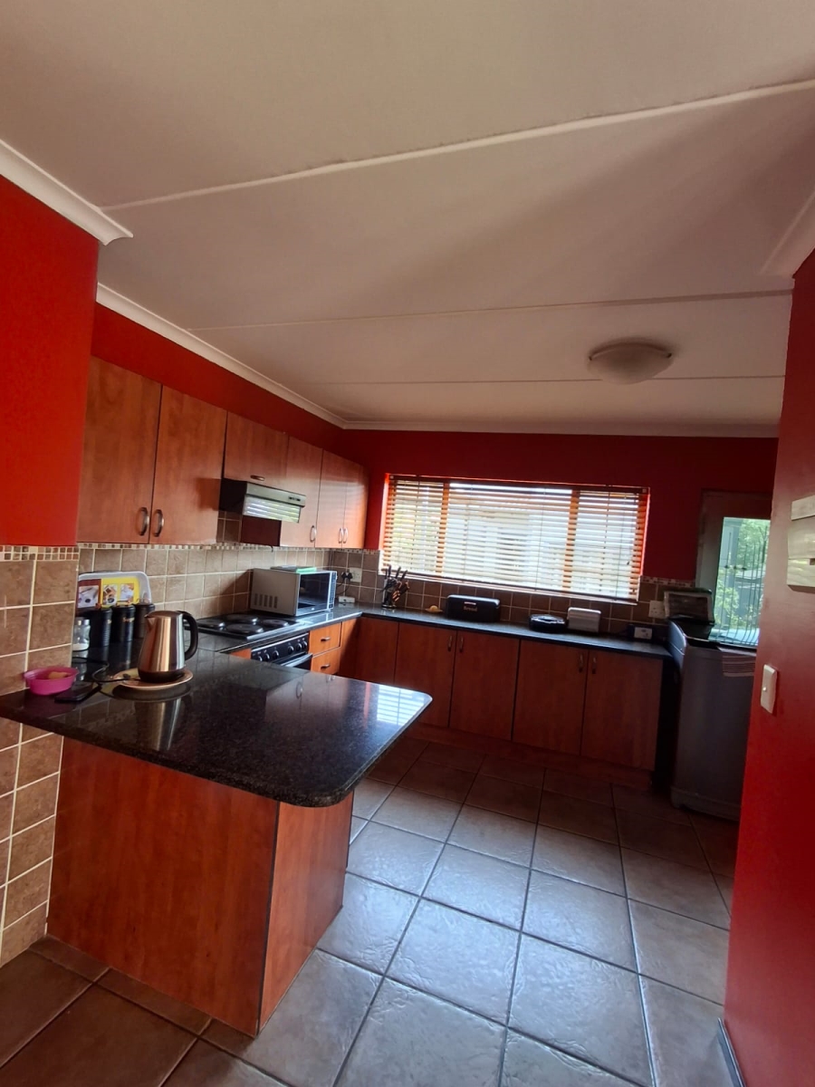 3 Bedroom Property for Sale in Southdowns Estate Gauteng