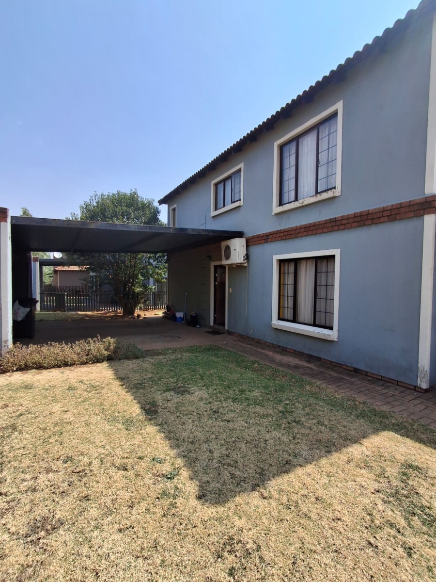 3 Bedroom Property for Sale in Southdowns Estate Gauteng