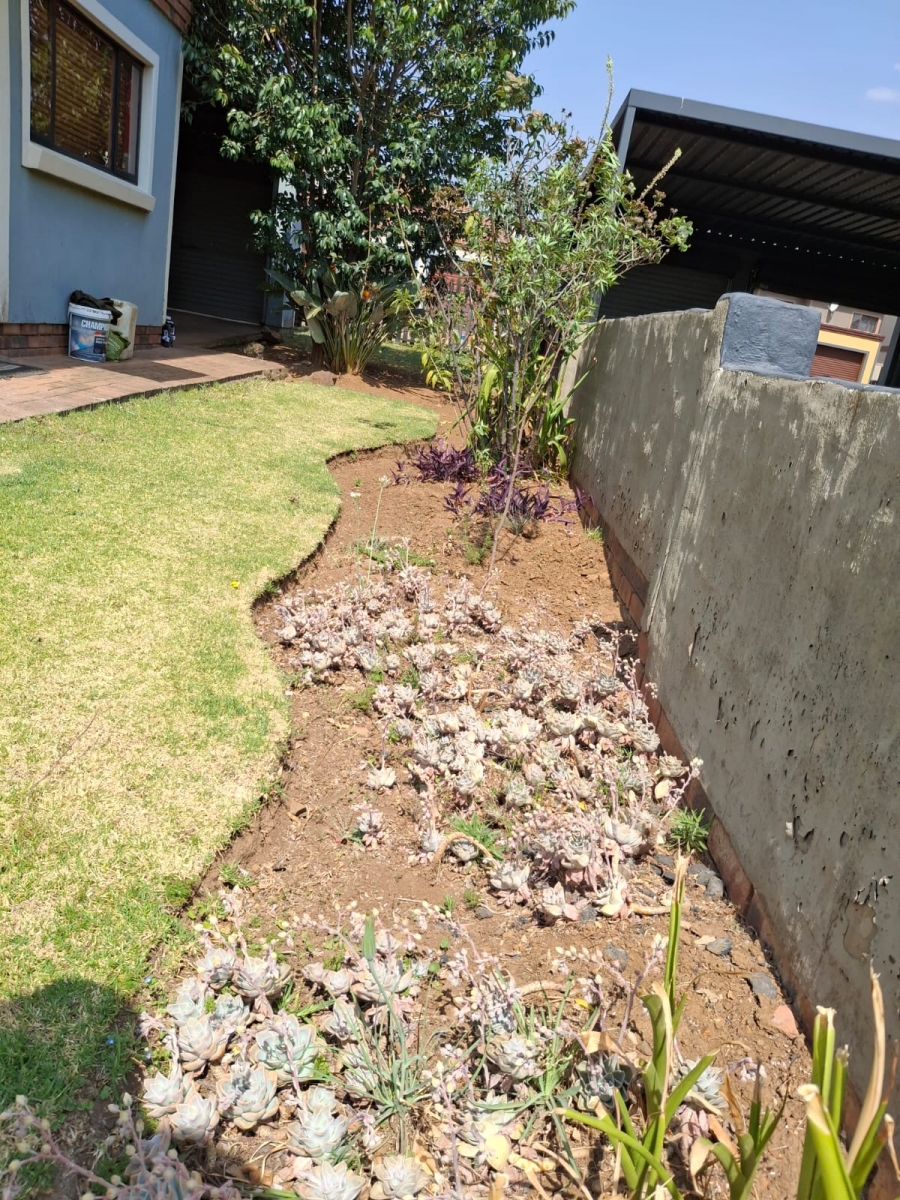 3 Bedroom Property for Sale in Southdowns Estate Gauteng
