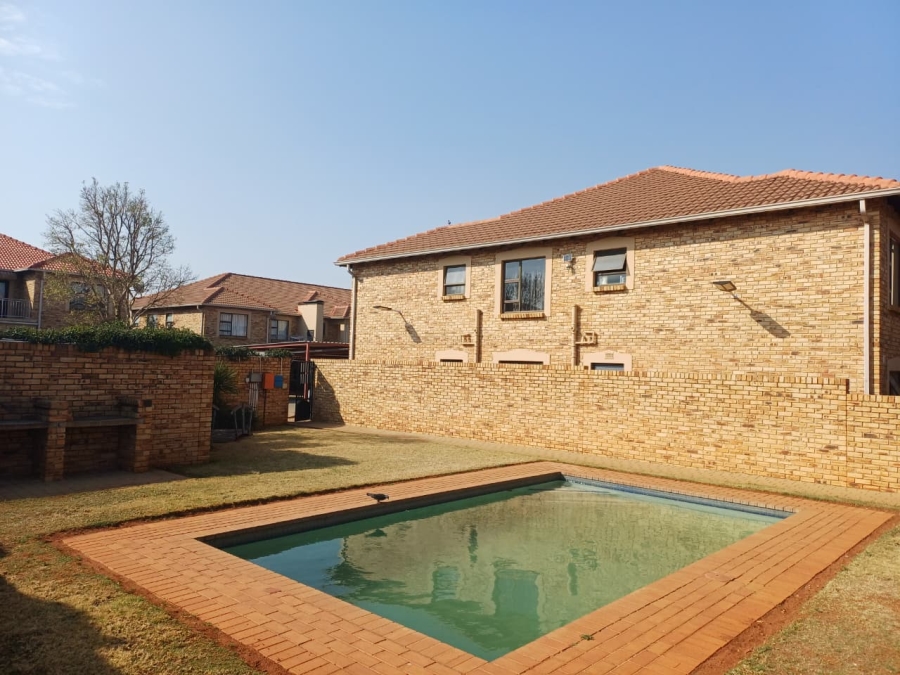 2 Bedroom Property for Sale in Randpoort Gauteng