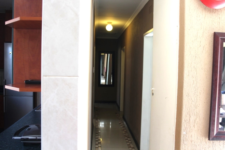 To Let 6 Bedroom Property for Rent in Mayberry Park Gauteng