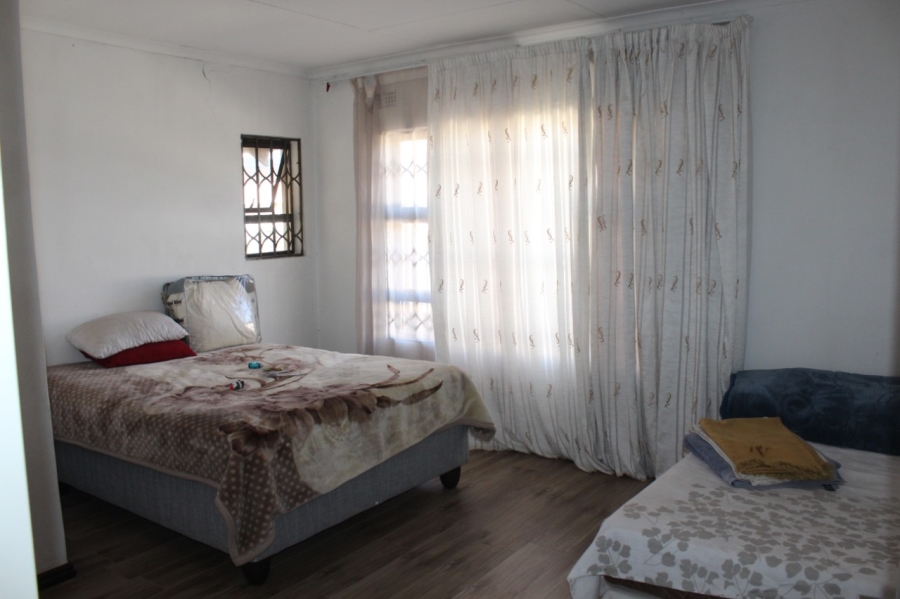 To Let 6 Bedroom Property for Rent in Mayberry Park Gauteng