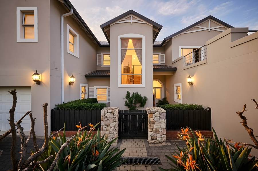 4 Bedroom Property for Sale in Waterfall Country Village Gauteng