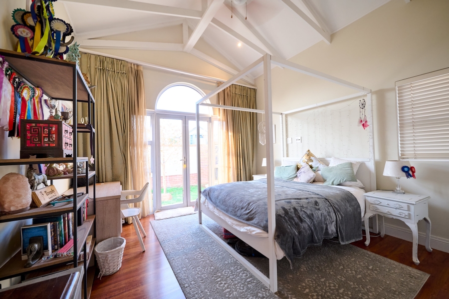 4 Bedroom Property for Sale in Waterfall Country Village Gauteng