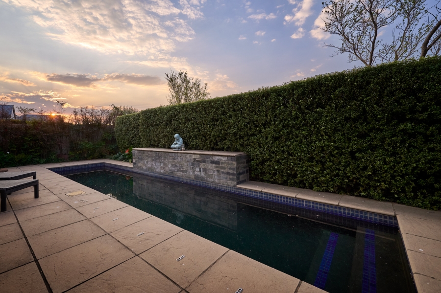4 Bedroom Property for Sale in Waterfall Country Village Gauteng
