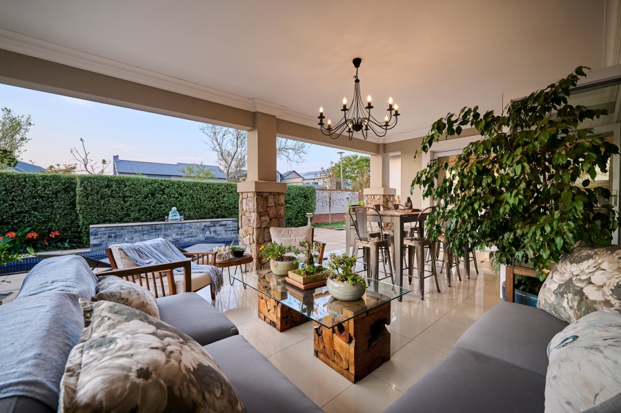 4 Bedroom Property for Sale in Waterfall Country Village Gauteng