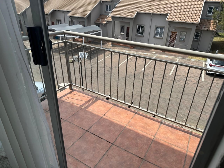 To Let 1 Bedroom Property for Rent in Aloe Ridge Estate Gauteng