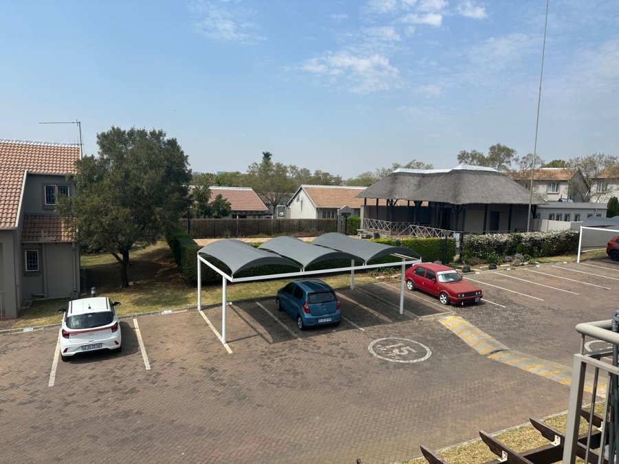 To Let 1 Bedroom Property for Rent in Aloe Ridge Estate Gauteng