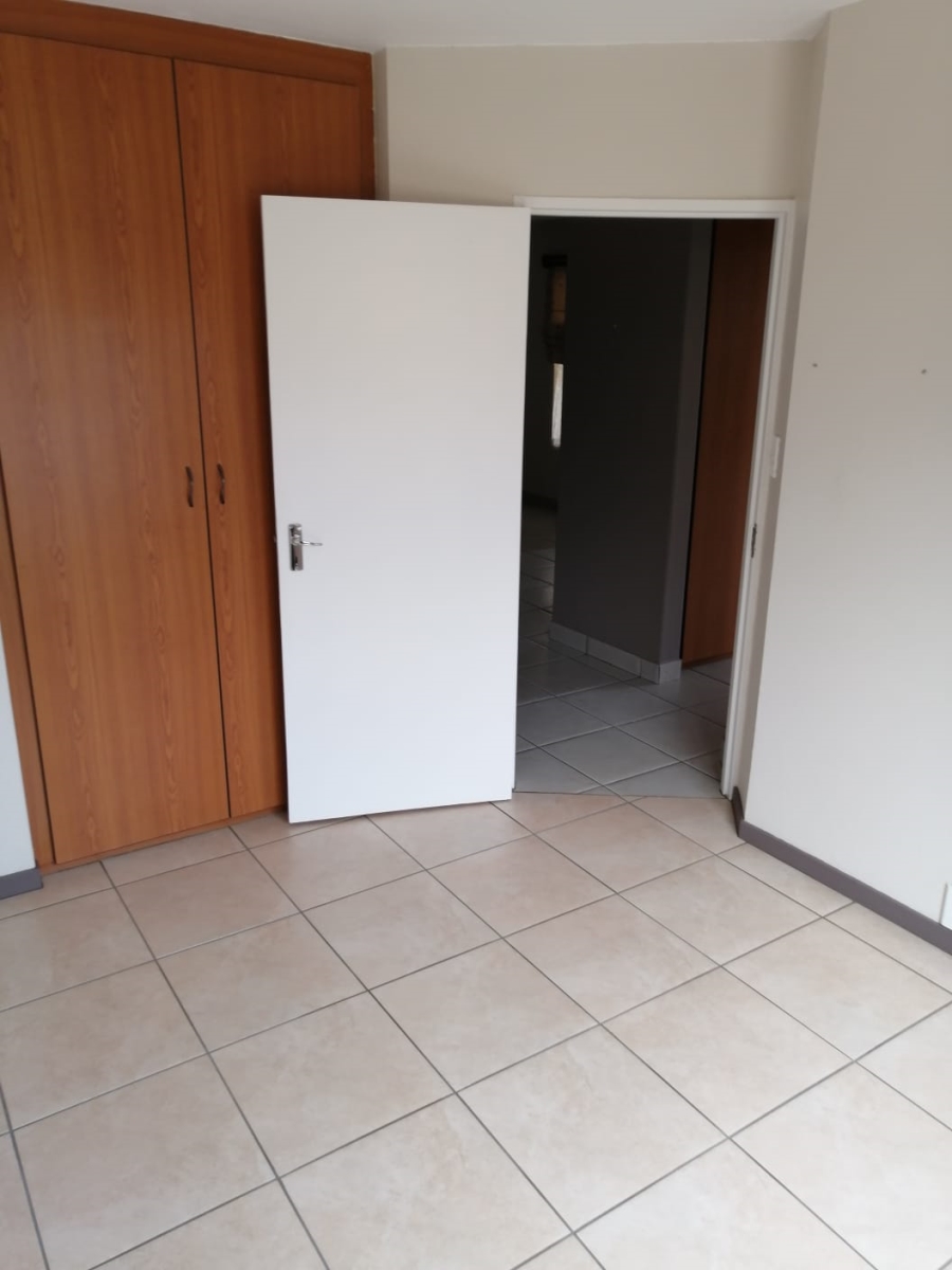 2 Bedroom Property for Sale in Randpoort Gauteng