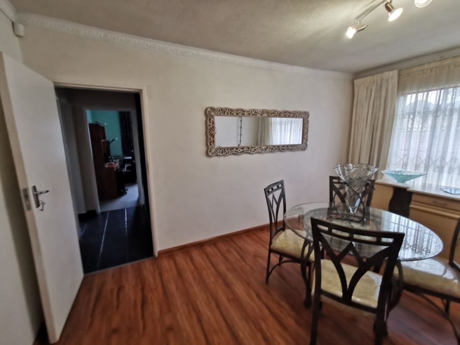 4 Bedroom Property for Sale in General Albertspark Gauteng
