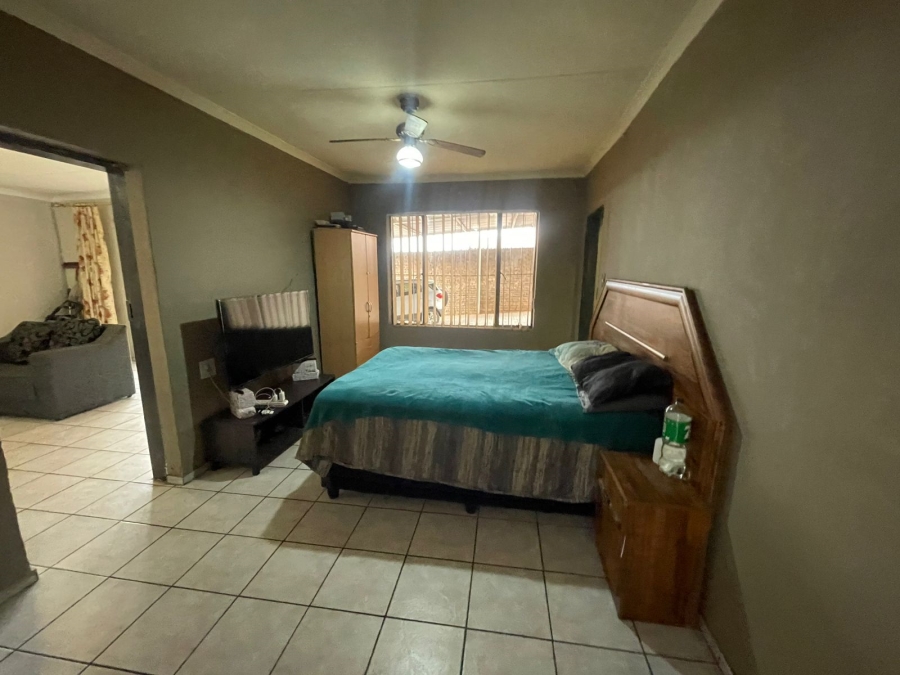 4 Bedroom Property for Sale in Lindhaven Gauteng