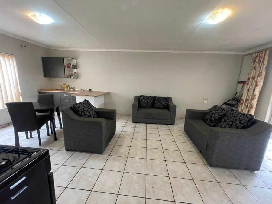 4 Bedroom Property for Sale in Lindhaven Gauteng