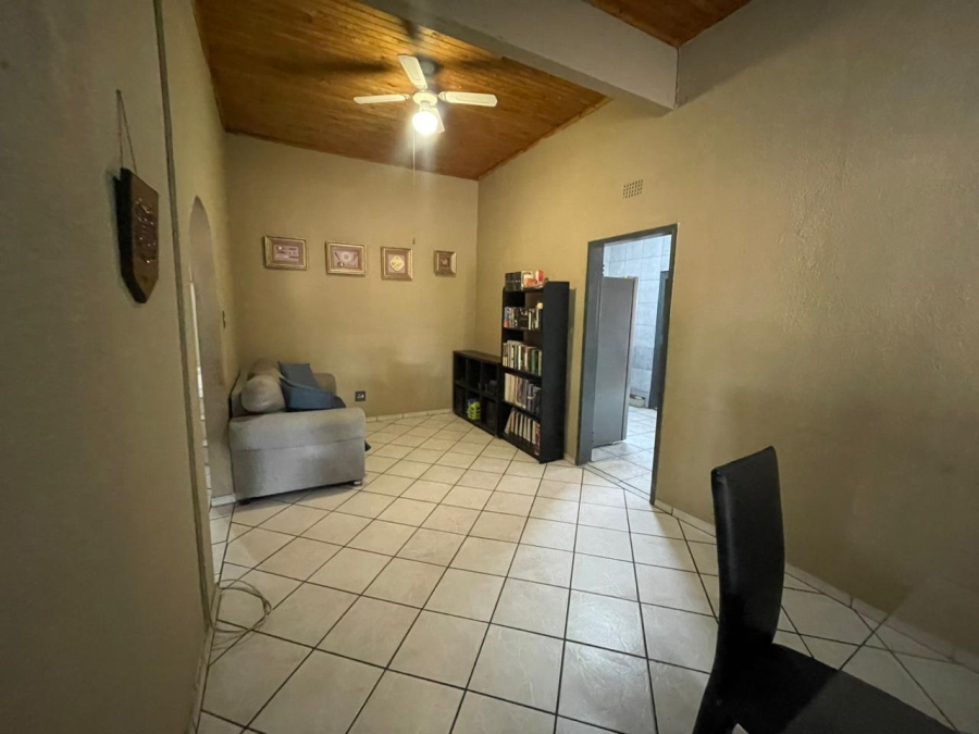 4 Bedroom Property for Sale in Lindhaven Gauteng