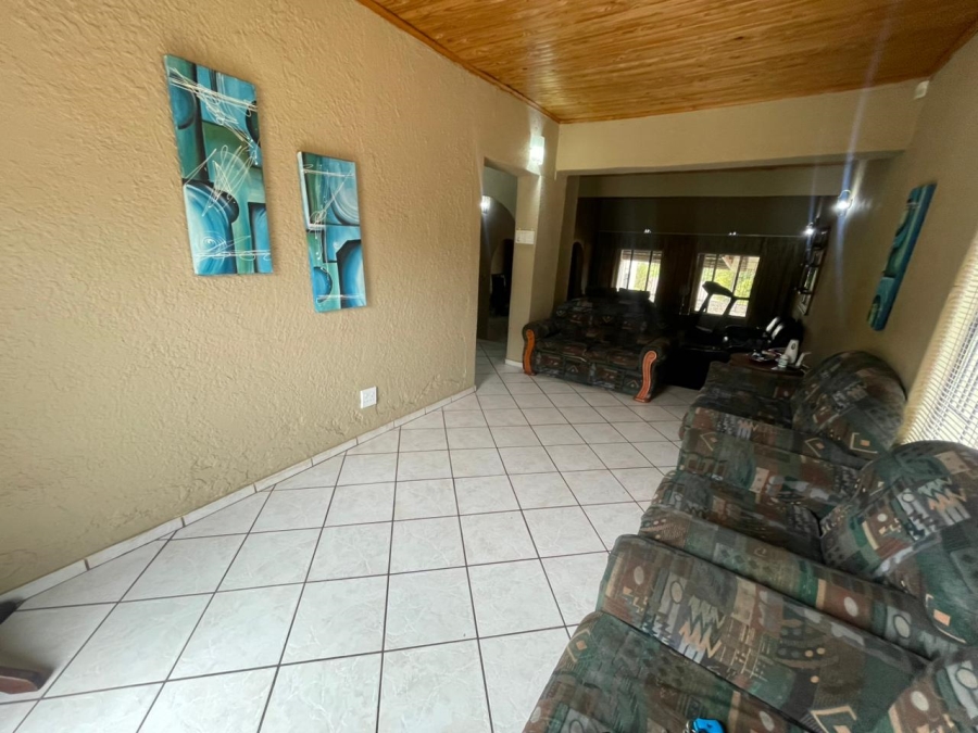 4 Bedroom Property for Sale in Lindhaven Gauteng
